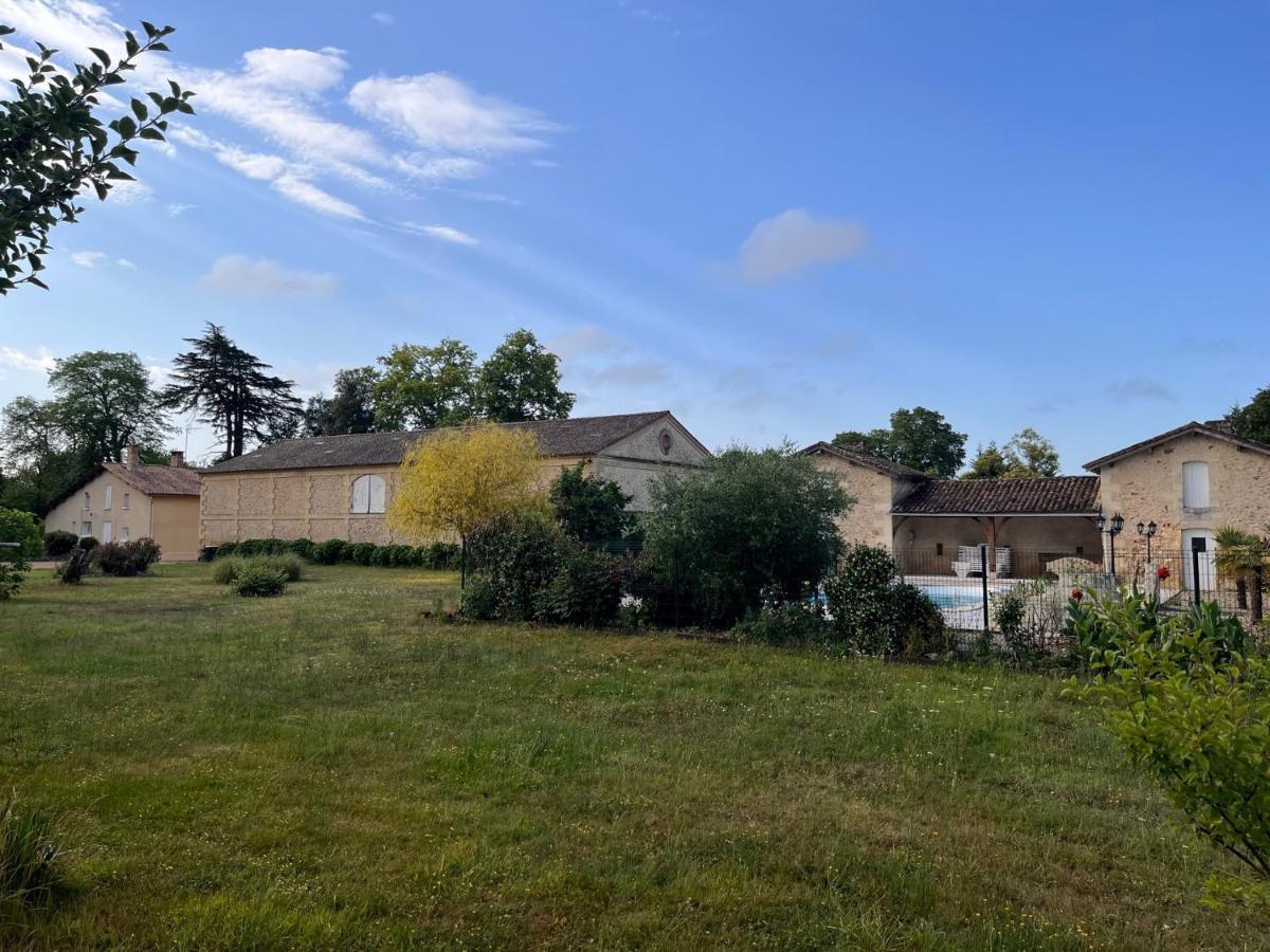 Ancien Chai Renove Dans Un Parc Clos De 3 Hectares Lamothe-Montravel Kültér fotó